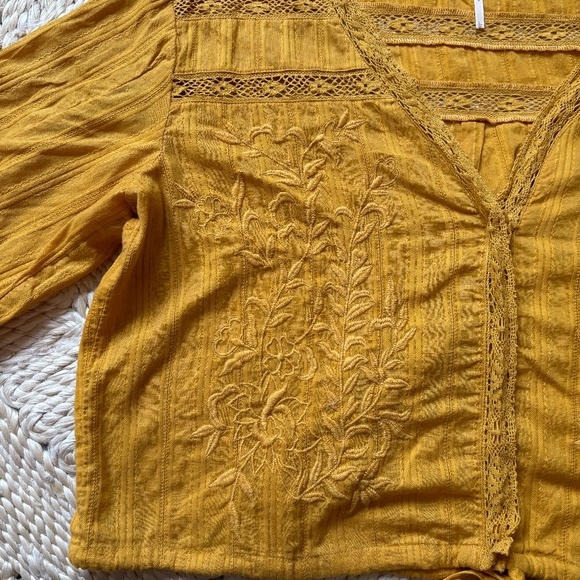 Free People Crop Top - Picture 5 of 8